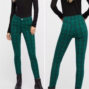 Free People green/black plaid skinny pants size 28